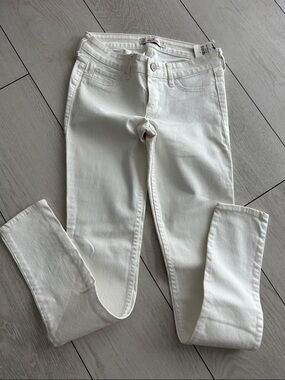 Hollister Women's White Women's Slim Fit Jeans